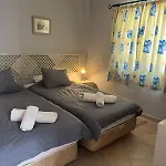 Immaculate 2 Bed, 2 Bath