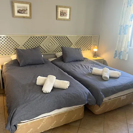 公寓 Immaculate 2 Bed, 2 Bath 阿尔布费拉