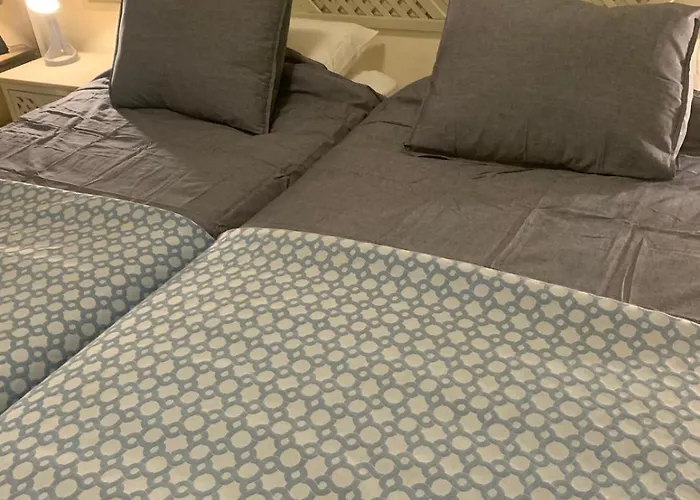 Immaculate 2 Bed, 2 Bath *