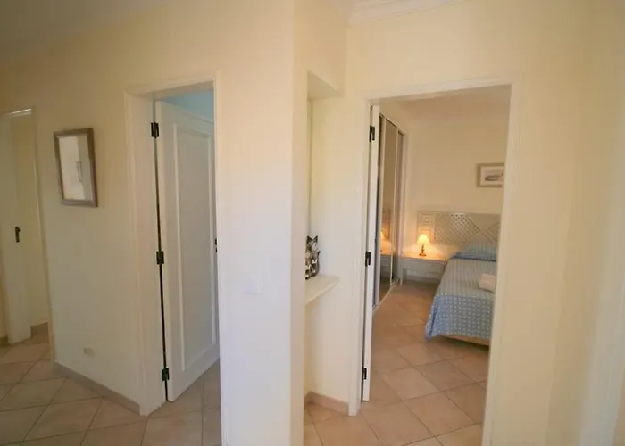 Immaculate 2 Bed, 2 Bath * Albufeira