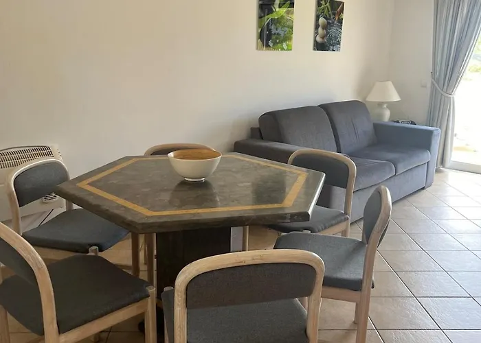 Immaculate 2 Bed, 2 Bath * Albufeira