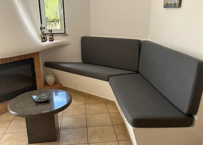 Apartment Immaculate 2 Bed, 2 Bath