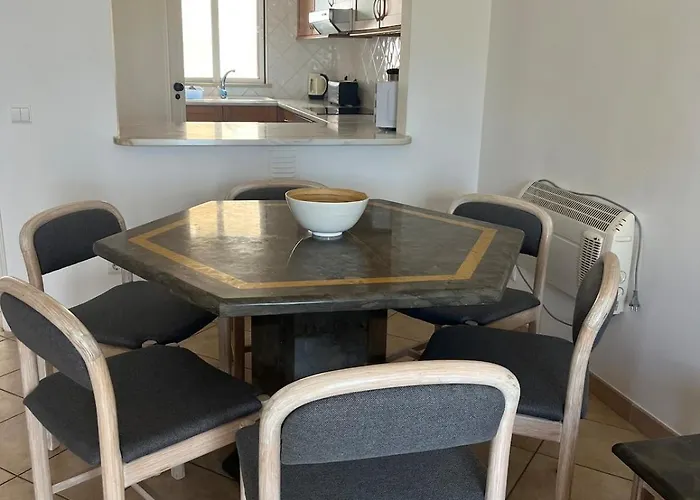 Immaculate 2 Bed, 2 Bath Albufeira